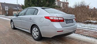 Renault Latitude - 8