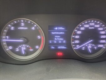 Hyundai Tucson - 8