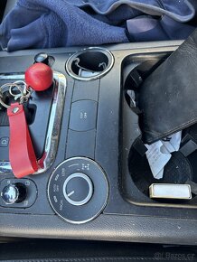 VOLKSWAGEN TOUAREG 3,0 TDI 176kW - 8