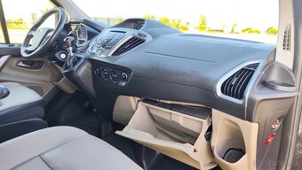 Ford Tourneo Custom 2.2 TDCi Titanium LONG 8MÍST 2XŠOUPAČKY - 8