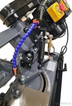 Pásová pila na kov s chlazením - 8