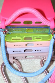 6x obaly kryty na iPhone 14 Plus - cena celkem - 8