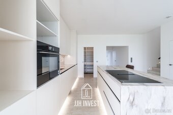 Rodinný dům 4+kk, 190 m2, pozemek 816 m2 – Vysoký Újezd, jen - 8