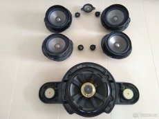 Reproduktory a zesilovače Harman - Kardon na Mercedes E - w2 - 8
