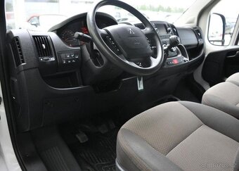 Peugeot Boxer 3300 L2H2 2.2 BlueHDi 140k nafta manuál 103 kw - 8