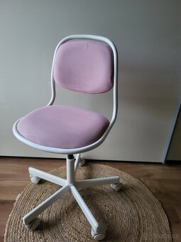 DĚTSKÁ OTOČNÁ ŽIDLE IKEA -BÍLO-RŮŽOVÁ-POHODLNÁ - 8
