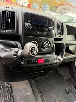 Citroen Jumper 2.2 plachta na 10 euro palet - 8