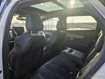 Peugeot3008 Plug-in Hybridní - 8