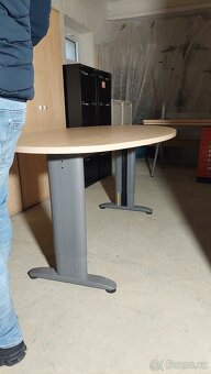 Kancelářský nábytek - 8