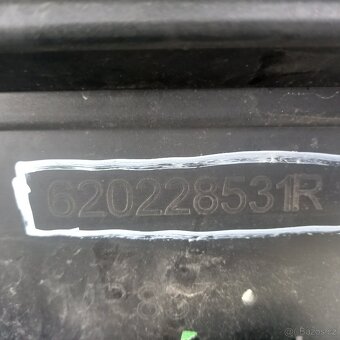 Dacia sandero 3 predni naraznik - 8