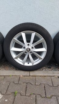 Alu kola 5x112 r17 originál Škoda Yeti - 8