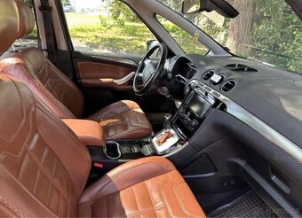Ford S-max Individual 2.0i, 149kW, 7mist - 8