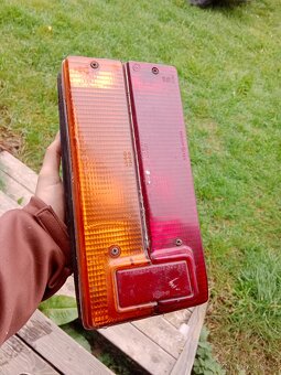 Zadní světla Fiat 125 - 8