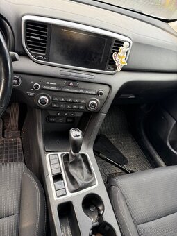Kia Sportage 4x4 100kw diesel REZERVOVÁNO - 8