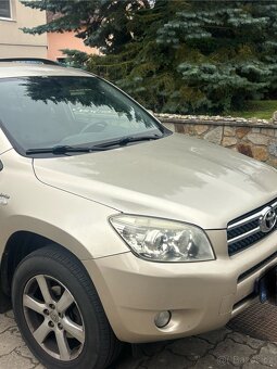 Toyota RAV 4 - 8