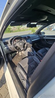 VW GOLF V R32 - 8