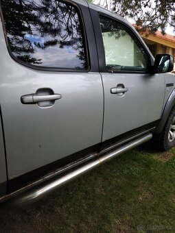 Prodam Ford Ranger 2.5 TDCi stribrna barva - 8