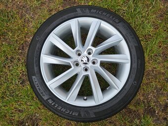 Kompletní letní Alu kola Šk. STRATOS - 205/50 R17 XL - 5x100 - 8
