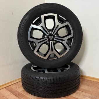 DACIA DUSTER 5x114,3 R17 ET50+LETNÍ 215/60R17 7/6mm - 8