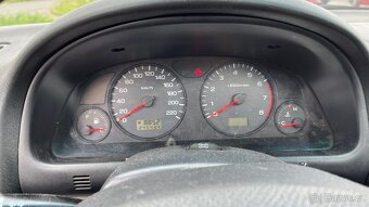 Subaru Forestr - boxer benzín - 8