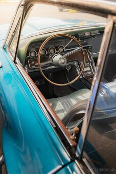 Ford Thunderbird - 8