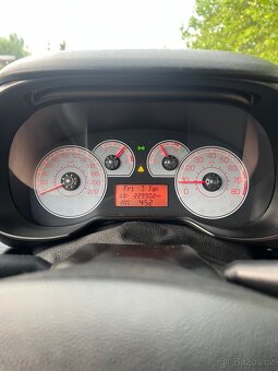 fiat grande punto - 8