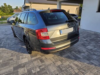 Škoda Octavia Combi 2.0tdi - 8