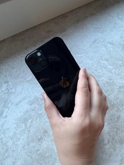 iPhone 13 - 8