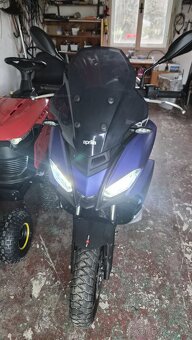 Aprilia sr gt 125 - 8