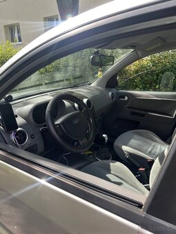 Ford Fusion 1.4 - 8