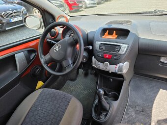 Toyota Aygo 1.0 Klimatizace Parkovací senzory - 8