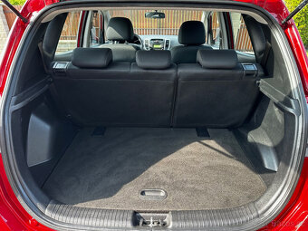 Hyundai IX20 - 1.4 benzín - 133 tis km - 8
