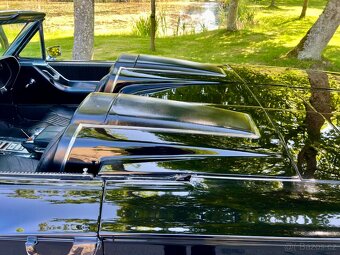 1964 Ford Thunderbird Roadster - 8