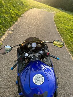Yamaha YZF R6 - 8