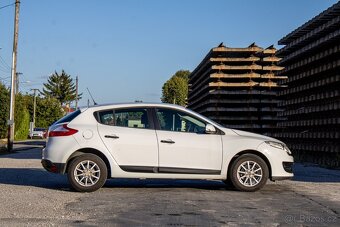 Renault Mégane 1.6 16V Expression / AJ NA SPLÁTKY / - 8