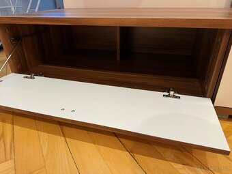 Prodám obývací stěnu a konferenční stůl - 8