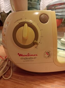 Prodám kuchyňský robot Moulimex s návodem - 8