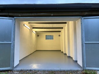 Pronájem nadstandardně velké garáže – Moravská Ostrava, ul. - 8
