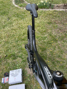 Celoodpružené karbonové kolo IBIS MOJO3 - 8