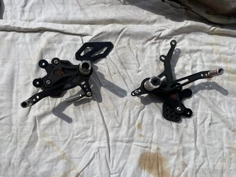 suzuki gsx-r 1000 - 8