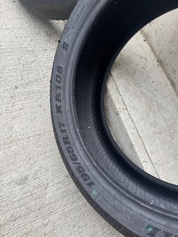 Okruhové pneu na moto - 8