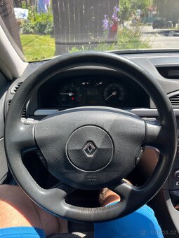 Renault Laguna II 2.0 dCi r.2008 - 8