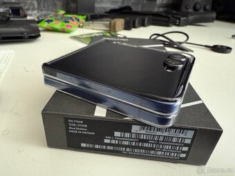 Samsung galaxy Z Flip 7 12gb 512gb záruka 24 měsíců - 8