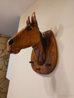 Drevený záves konskej hlavy - 8