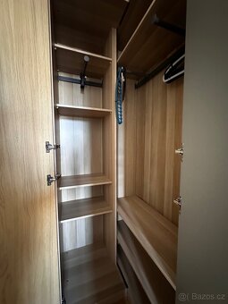 Rohová skrin se zrcadlem Ikea - 8