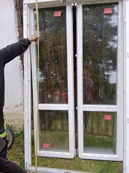 Balkonové dvoukřídlé dveře a okno - 8