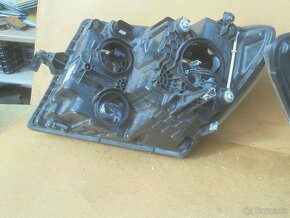 VW Crafter 2017 - Světla HELLA 7C1 941 005 B / 006 - 8