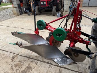 Prodám soutěžní  pluh Kverneland MZ - 8