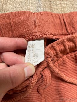 6x klučičí tepláky 92 F&F, H&M, MaJáBa - 8