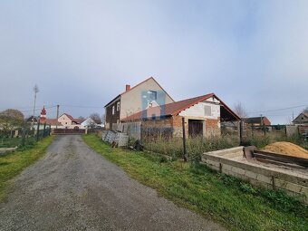 Prodej rodinného domu k rekonstrukci Olešovice, Plzeň - seve - 8